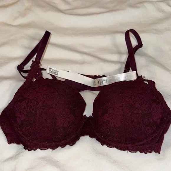 Victoria’s Secret VS PINK 34A Push Up Bra Bundle Never Used - Picture 2 of 4